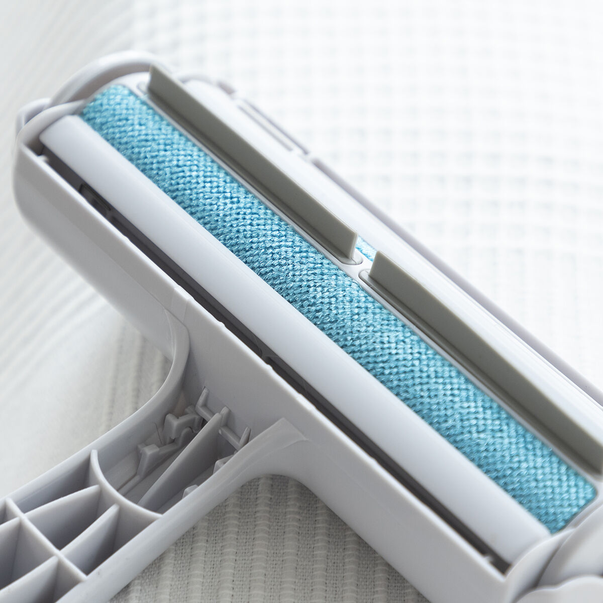 "Nooit Meer Haren op Meubels & Kleding – Rellair InnovaGoods"